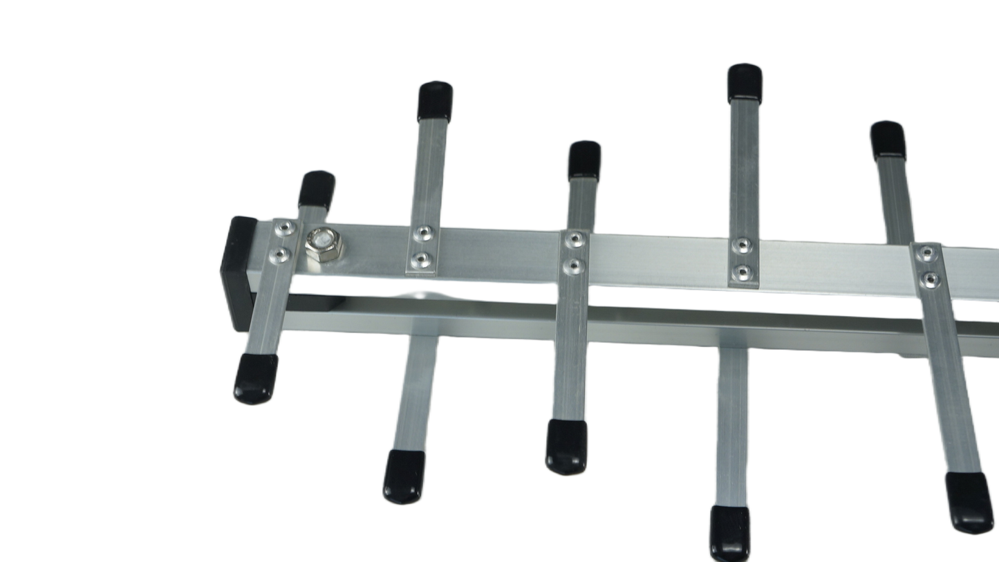 Long Range Antenna Maple Wireless Log-Periodic SMA-MALE (470-1020MHz)